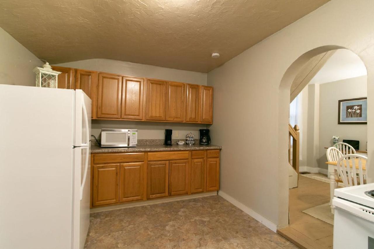 Downtown 2 Bedroom Cottage, Sleeps 6, Walking Distance To Honeywell, Downtown Restaurants, Shopping Wabash Eksteriør bilde
