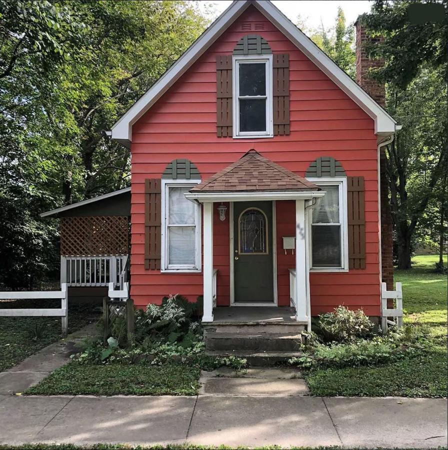 Downtown 2 Bedroom Cottage, Sleeps 6, Walking Distance To Honeywell, Downtown Restaurants, Shopping Wabash Eksteriør bilde