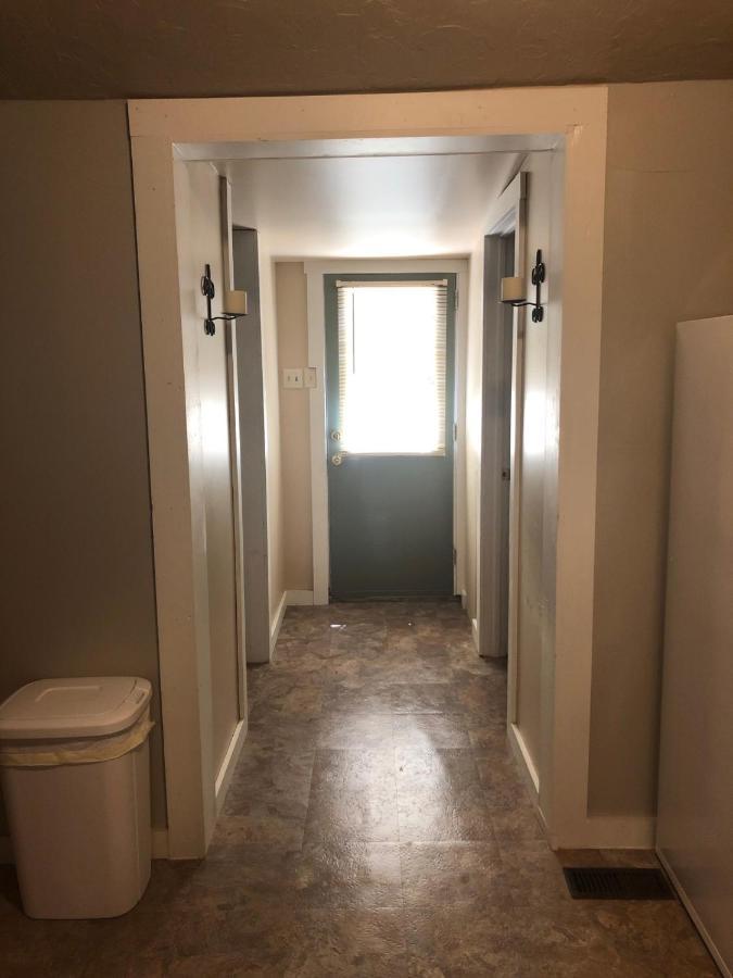 Downtown 2 Bedroom Cottage, Sleeps 6, Walking Distance To Honeywell, Downtown Restaurants, Shopping Wabash Eksteriør bilde