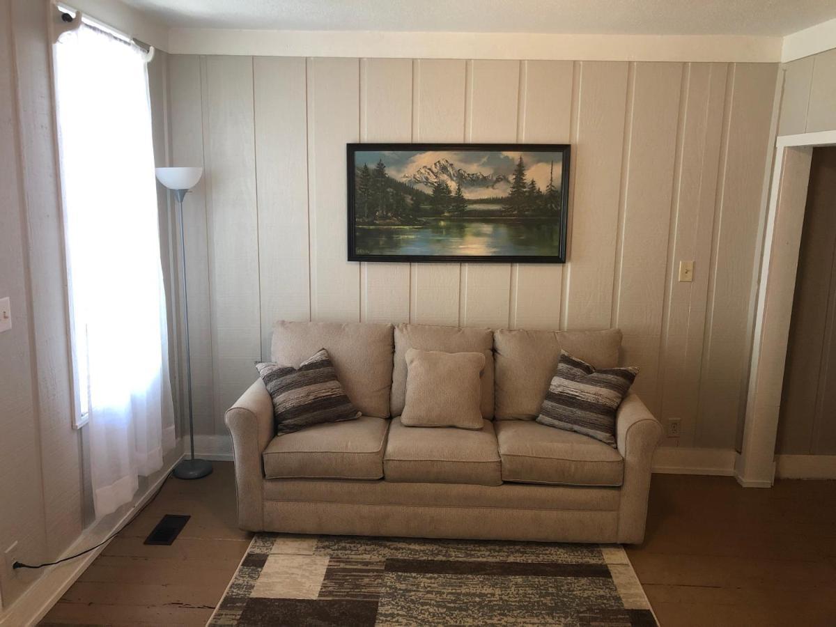 Downtown 2 Bedroom Cottage, Sleeps 6, Walking Distance To Honeywell, Downtown Restaurants, Shopping Wabash Eksteriør bilde