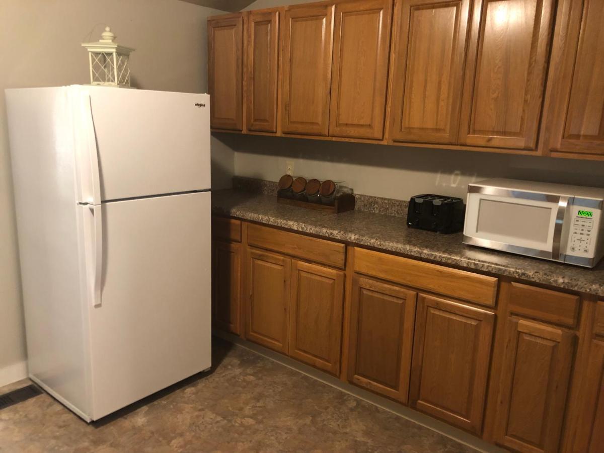 Downtown 2 Bedroom Cottage, Sleeps 6, Walking Distance To Honeywell, Downtown Restaurants, Shopping Wabash Eksteriør bilde