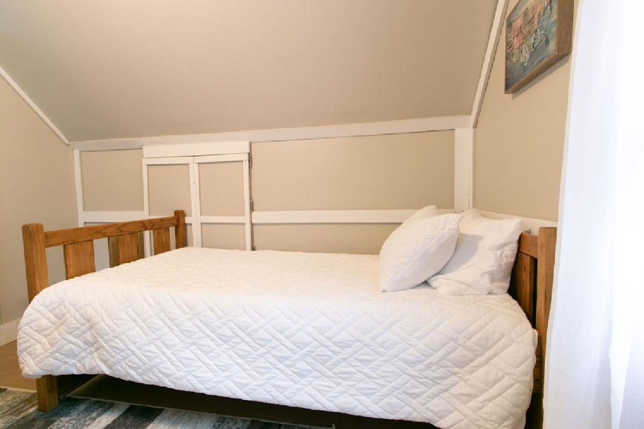 Downtown 2 Bedroom Cottage, Sleeps 6, Walking Distance To Honeywell, Downtown Restaurants, Shopping Wabash Eksteriør bilde